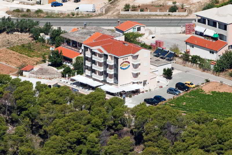 Apartments And Rooms Astoria Seget Vranjica Exterior photo