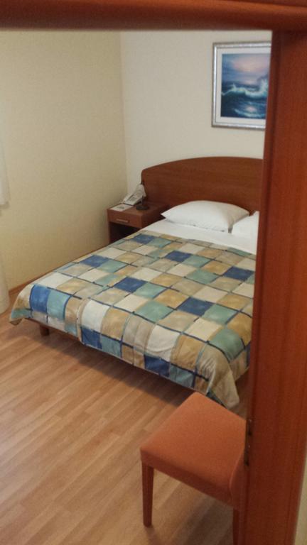 Apartments And Rooms Astoria Seget Vranjica Exterior photo
